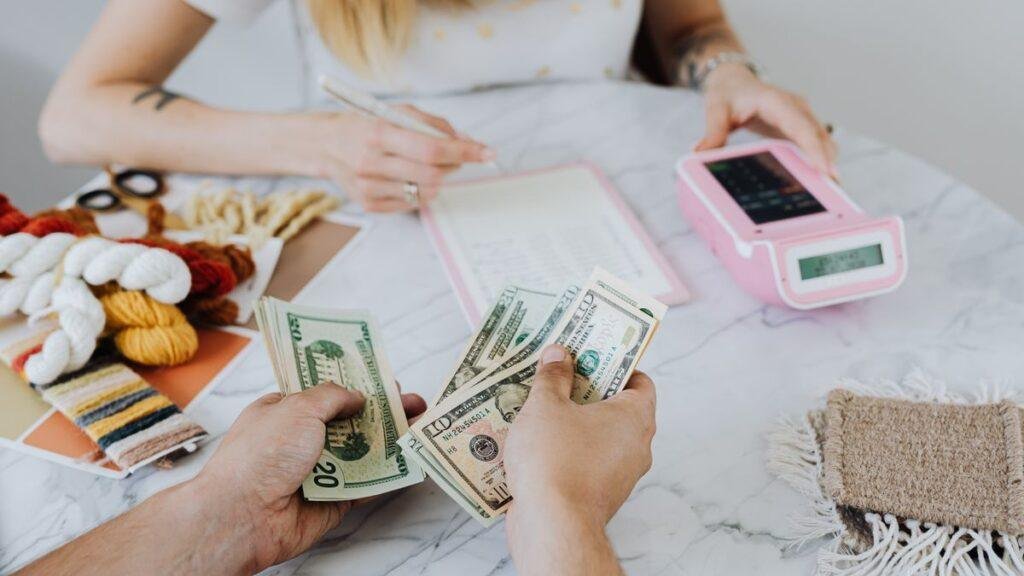 Cash vs. Accrual Accounting: Which Should Your Small Business Use?