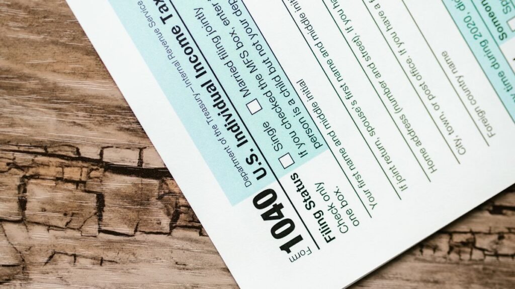 2026 Small Business Tax Changes: New 1099 Rules, Bigger Deductions & What’s New Under OBBBA