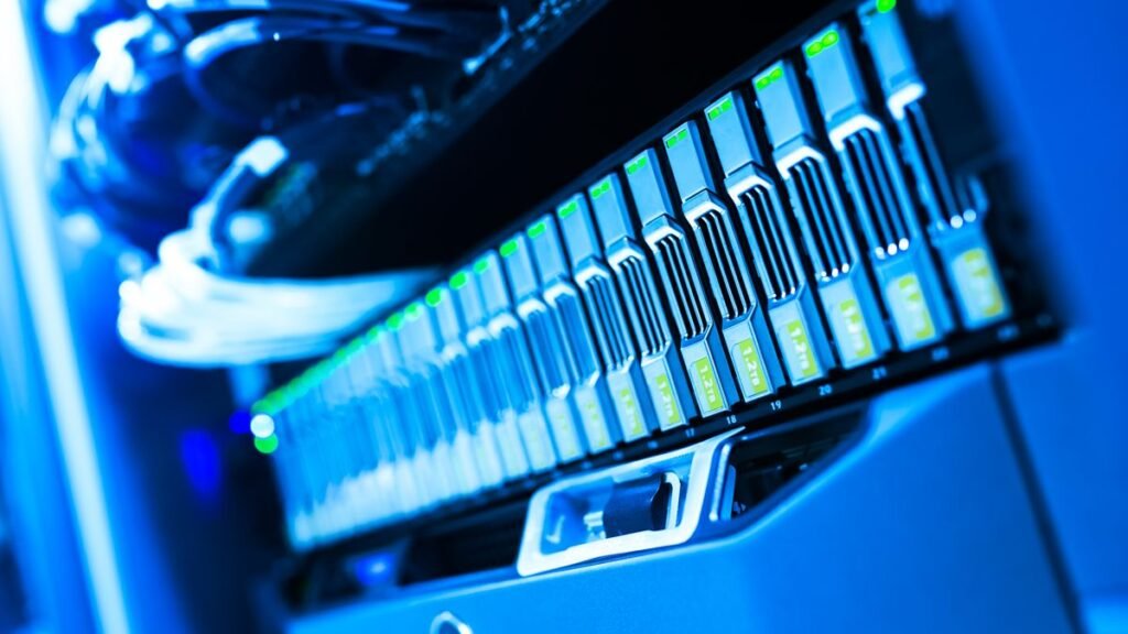 Cloud Bookkeeping vs Traditional Bookkeeping: What Actually Changes
